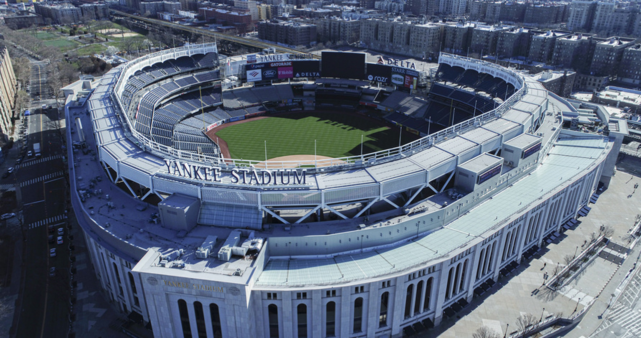 De la terre du stade des Yankees